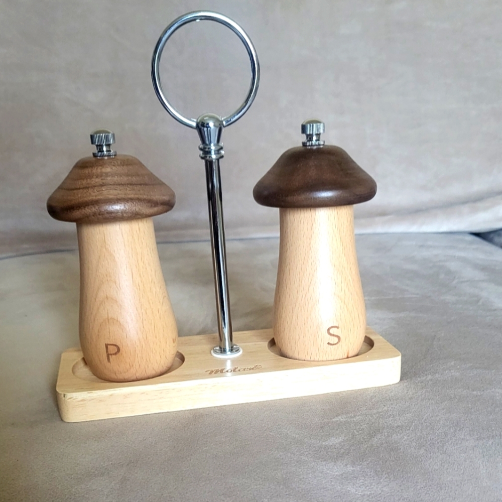 Salt n pepper mill